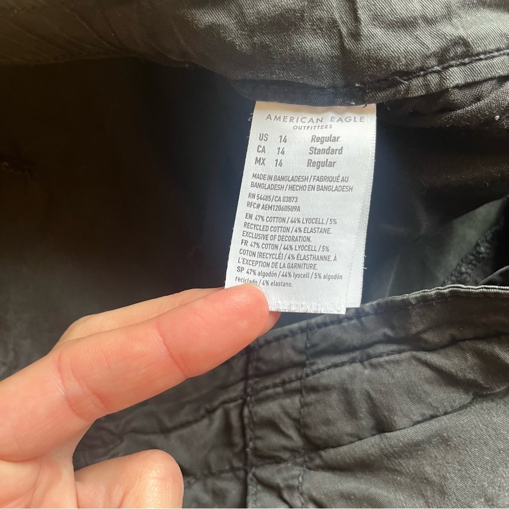 American Eagle Cargo Jogger Pants Women’s Size 14 Black Stretch Utility Pockets - Picture 8 of 10